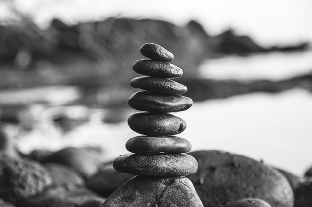 equilibrio-piedras-espiritualidad-paz