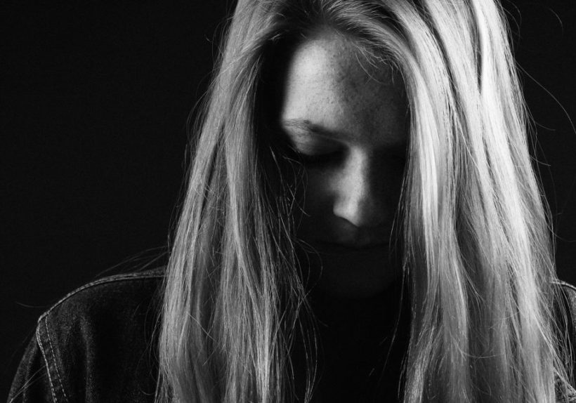 mujer-emocion-triste
