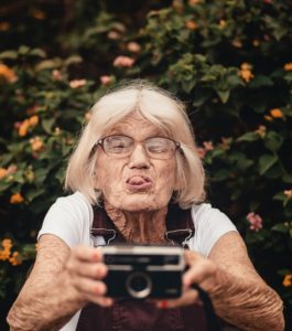 madurez-emocional-mujer-anciana